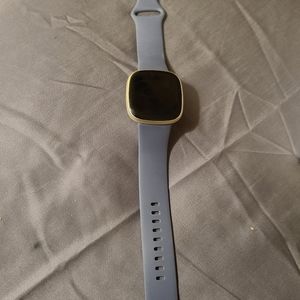 Fitbiy Versa 3